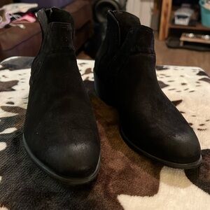 women’s 8.5 wedge bootie